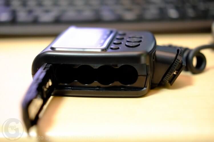 Andoer RF-550Dの電池